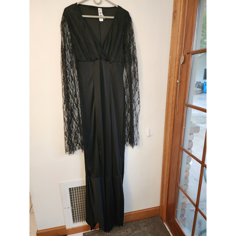 Morticia Addams Style Black Lace Gown Costume Smiffys Immortal Soul Vampire Lrg